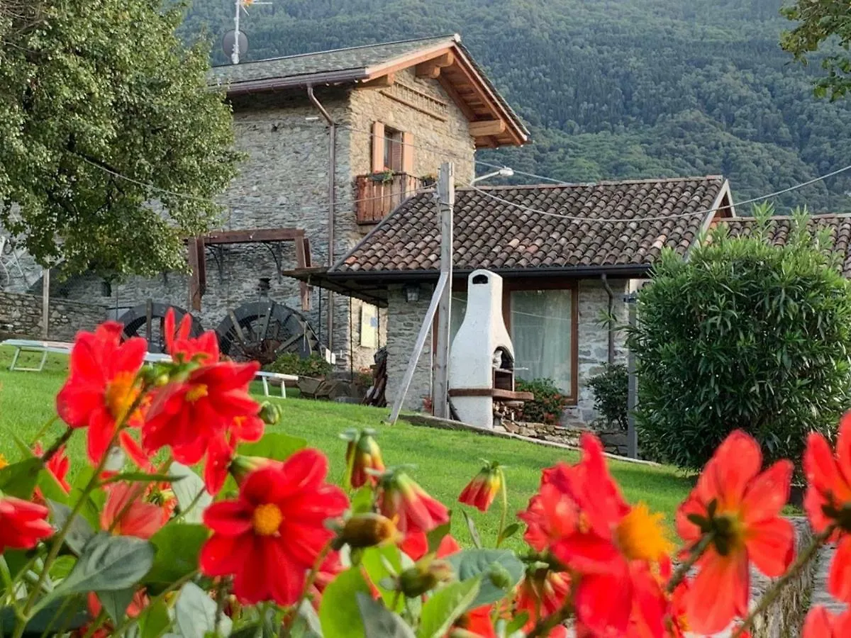 Il Granaio - Ancient Molino Maufet Watermill On Lake Como - Garden View Colico Italy